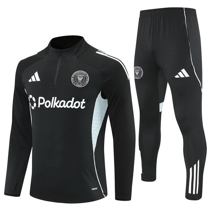 ENSEMBLE DE SPORT _ N